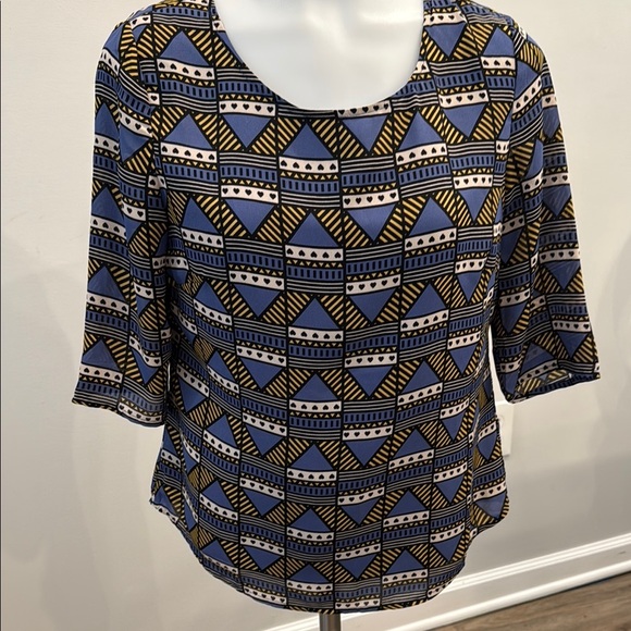 Sugarhill Boutique US 2 Blue and Yellow Geometric Print Blouse with 3/4 Sleeves - Picture 2 of 10